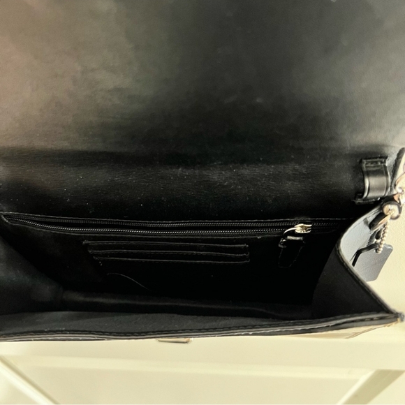 Coach Elegant 2in1 Black and Gold Crossbody Or Clutch Women's Bag (EUC) - Picture 4 of 13